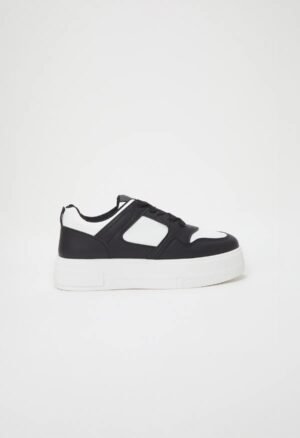 Sneakersy na wysokiej podeszwie, łączone