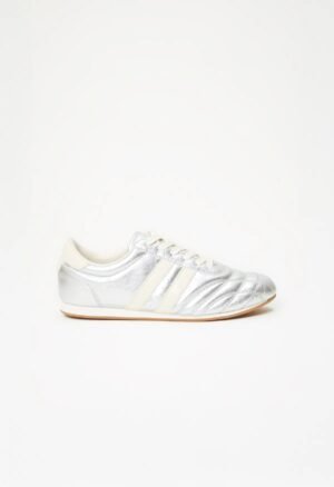 Metaliczne sneakersy