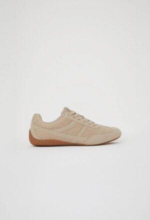 Sneakersy z połączenia materiałów