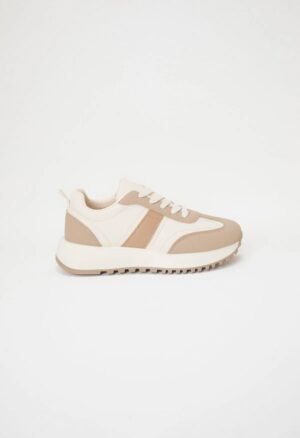 Sneakersy z połączenia materiałów