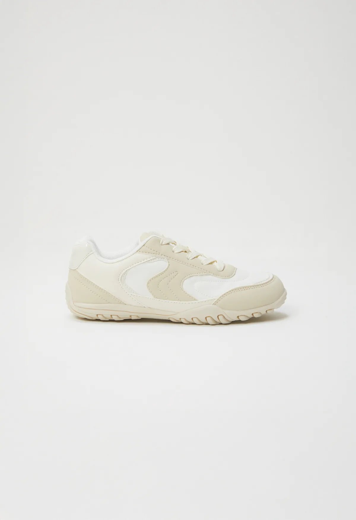 Sneakersy z kombinacją materiałów - Image 2