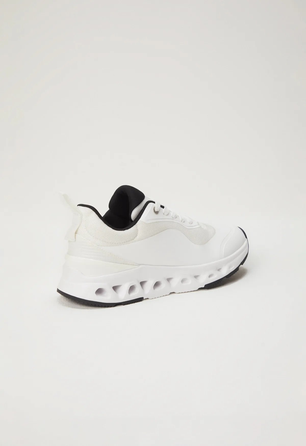 Sneakersy sportowe na wysokiej podeszwie - Image 2