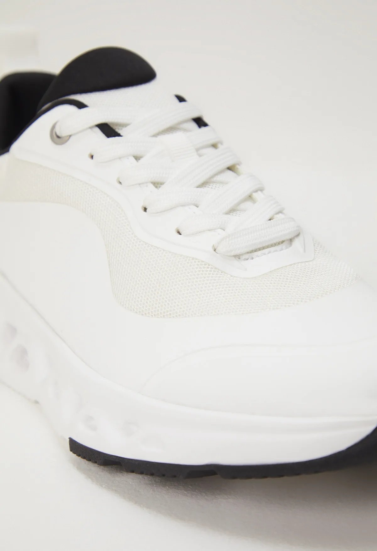 Sneakersy sportowe na wysokiej podeszwie - Image 3